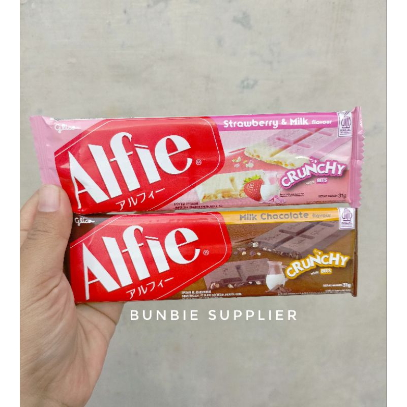 

Glico ALFIE Coklat Crunchy Milk Chocolate / Strawberry Milk 31gr x 10 sachet (BOX)