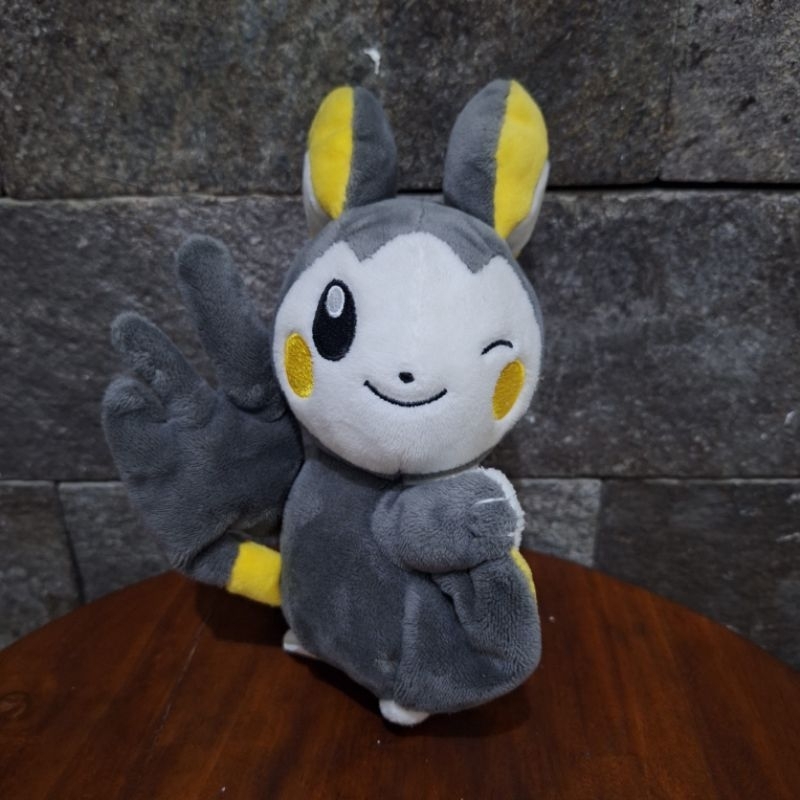 Boneka Emolga Pose Peluk Hug Pokemon Plush