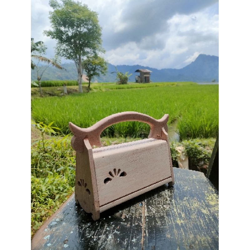 kotak pikat kutilang