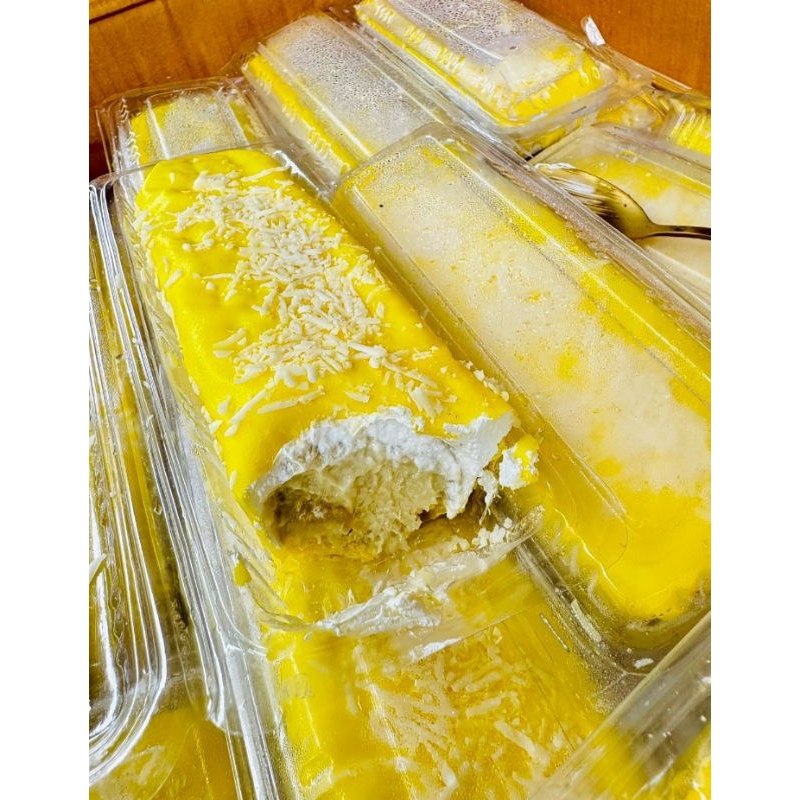 

Pancake Durian Roll / Pancake Durian