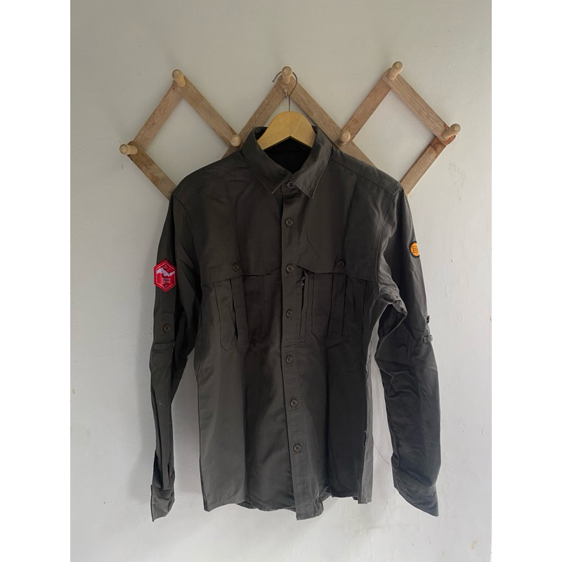 kemeja eiger like new