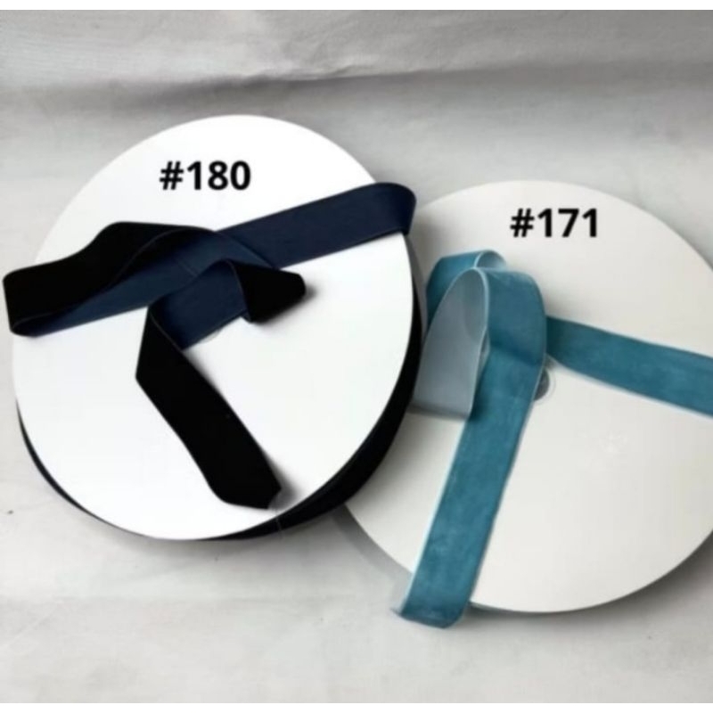 

1 YARD - UK 3.8CM NP / PITA VELVET IMPORT / PITA BELUDRU