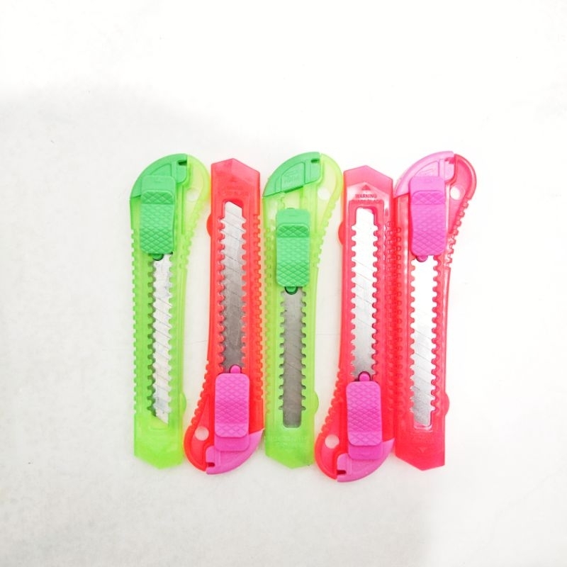 

Pisau cutter
