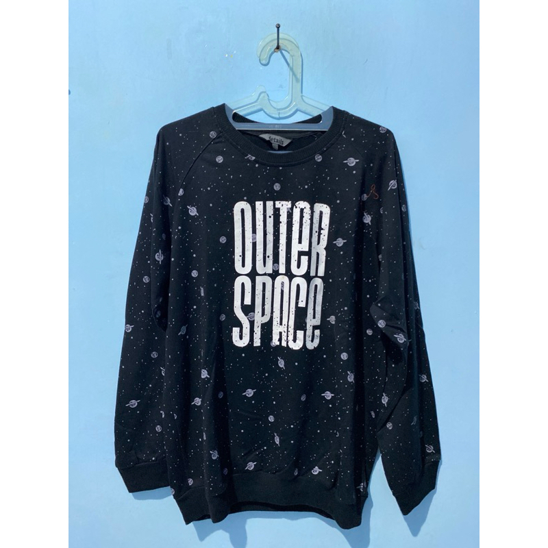 [preloved] sweater outer space black details