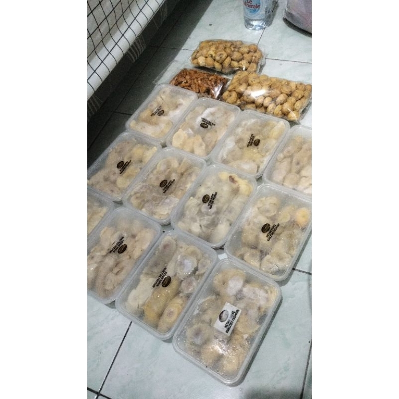

Durian Box, kue sus, basreng