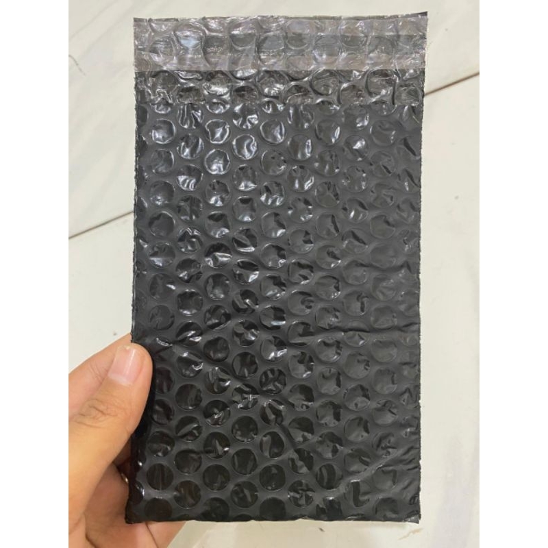 

tambah bubble wrap untuk keamanan packing