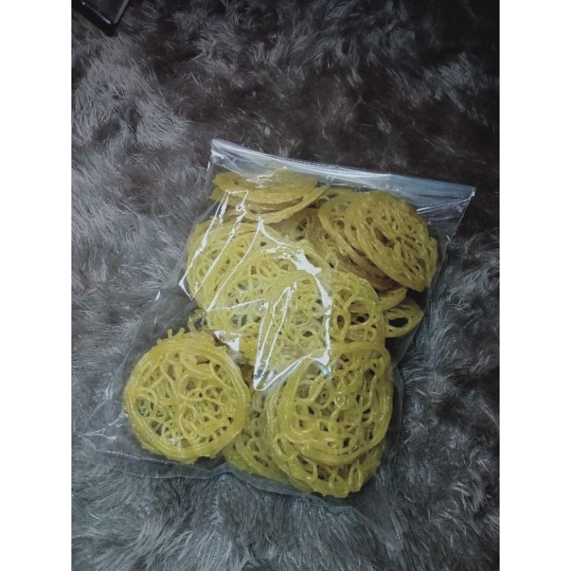 

Kerupuk mawar mentah