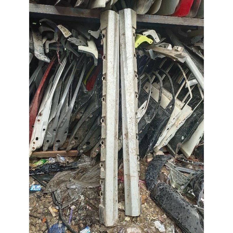 bodykit samping avanza Veloz 2012 2018