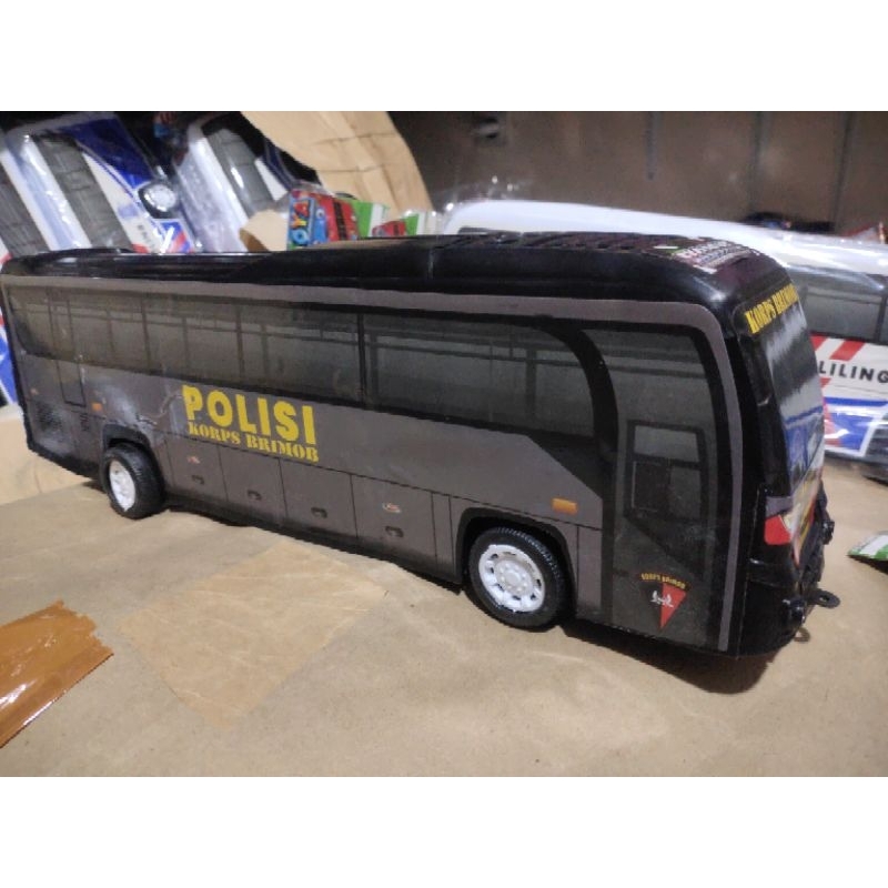 MAINAN MOBIL BUS POLISI