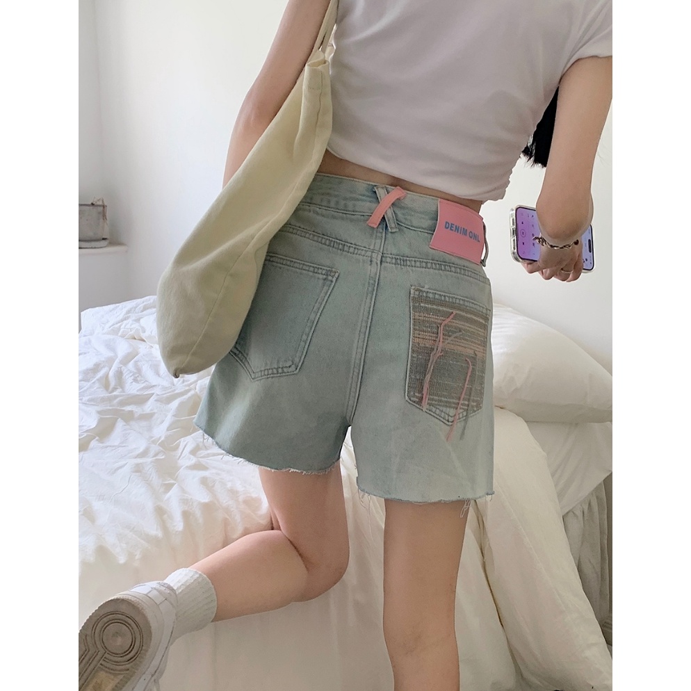 KODE J69G Celana Jeans Perempuan Populer Wanita Musim Panas 224 Celana Panas Tepi Mentah Rumbai Bord