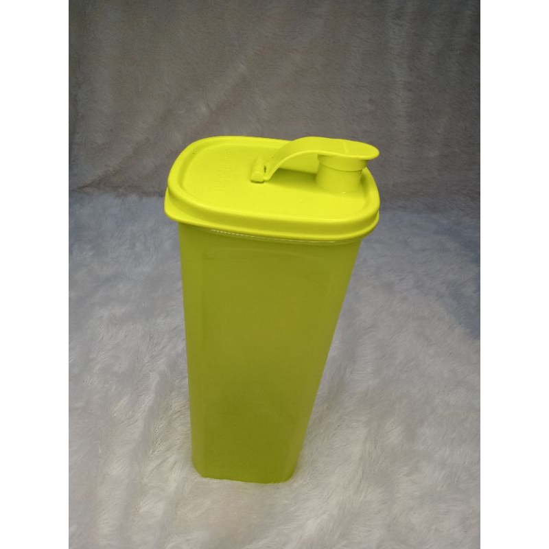 botol minum 2L Tupperware original slim line