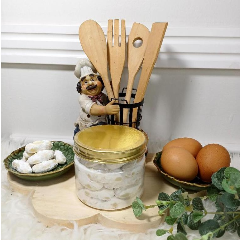 

Xmaster Kue kering Nastar / Keju / Putri salju / Coklat mede / Sagu keju 400ml