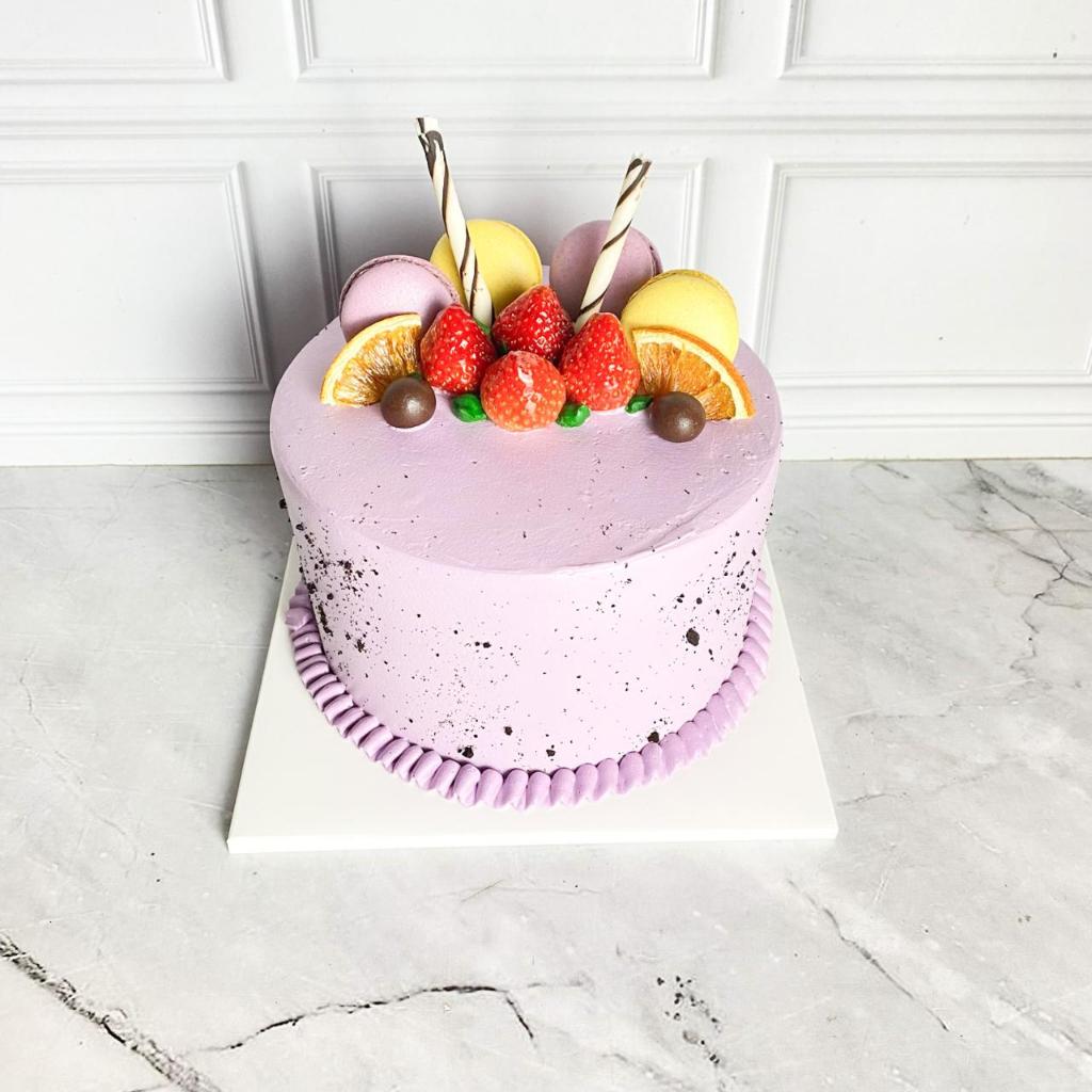 

Kue Ulang tahun/Birthday cake/Kue Ultah Tema purple/Kue Birthday jakarta
