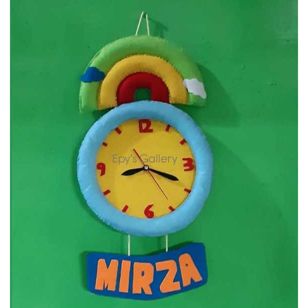 Jam Dinding Flanel - Epy's Gallery / Kerajinan tangan/ Home made/ Karakter pelangi awan doraemon hel