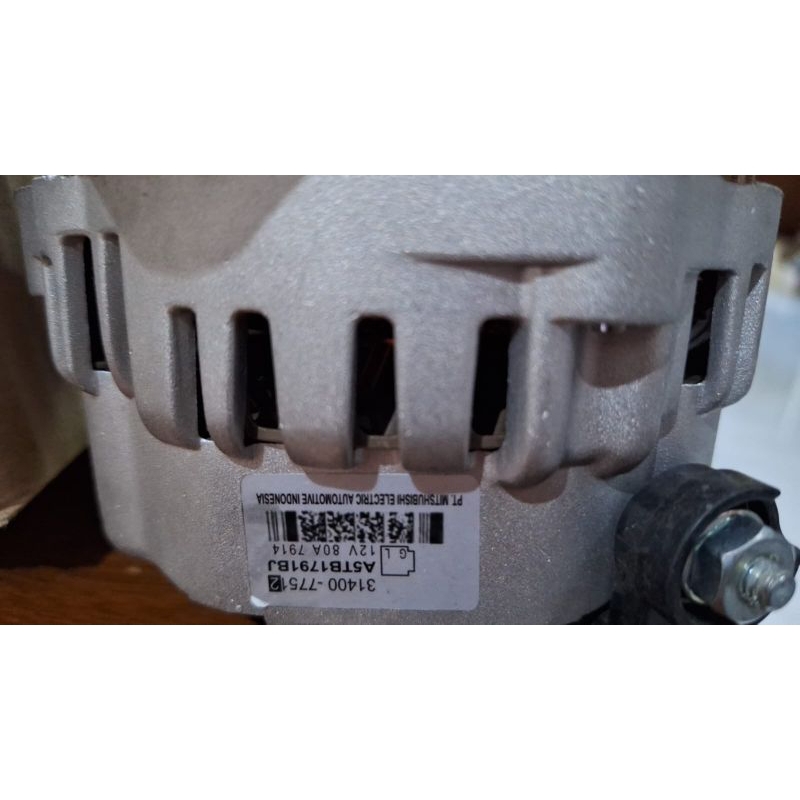 Dinamo Ampere/alternator mobil Suzuki Futura injection asli SGP