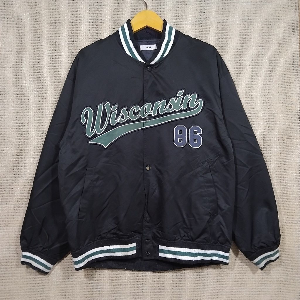 Jaket Varsity Wego Wisconsin Size XL O16