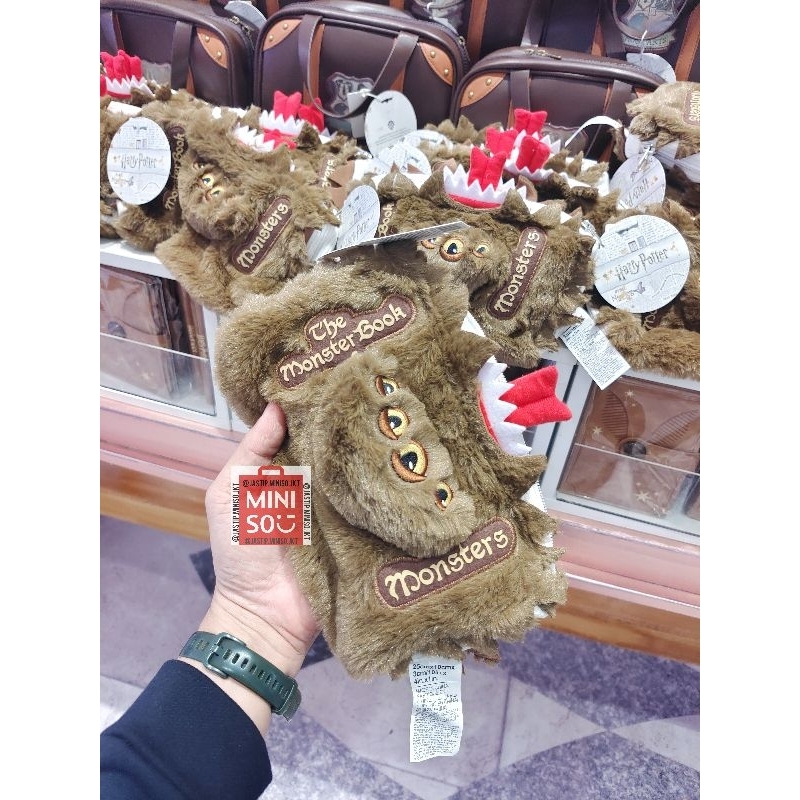 

MINISO x HARRY POTTER Stationary Case / Storage serba guna MONSTER Harry Potter Collection (25x10cm)