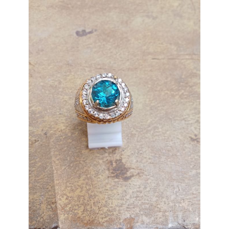 Blue Topaz London
