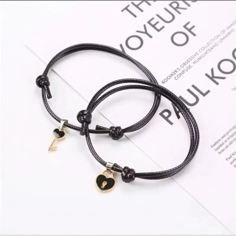 Gelang Tangan Couple Kunci Love / Sepasang Gelang Couple Liontin Gembok Love Kunci Tali Korea Gelang