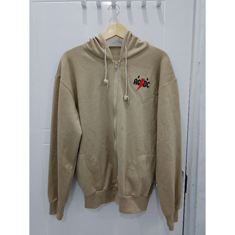 Hoodie AC DC warna coksu