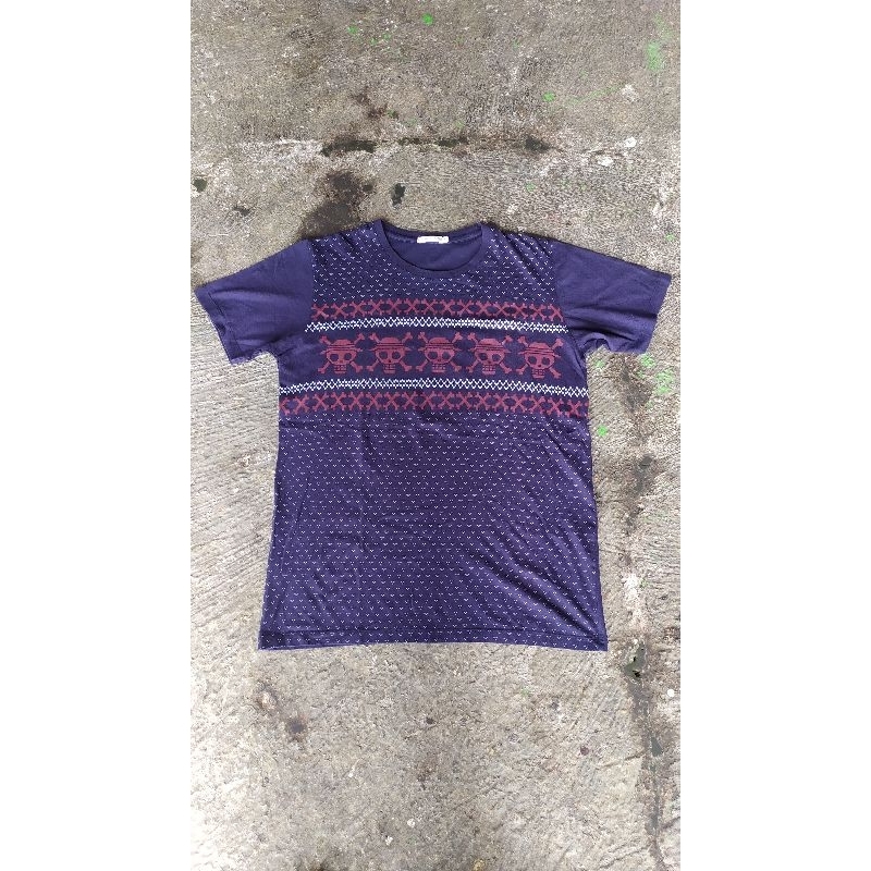 Kaos Anime One Piece Uniqlo UT