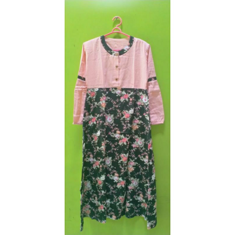 Gamis Replika Dannis