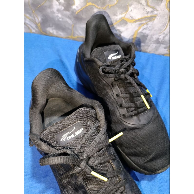 sepatu pria/sepatu hitam/hitam polos