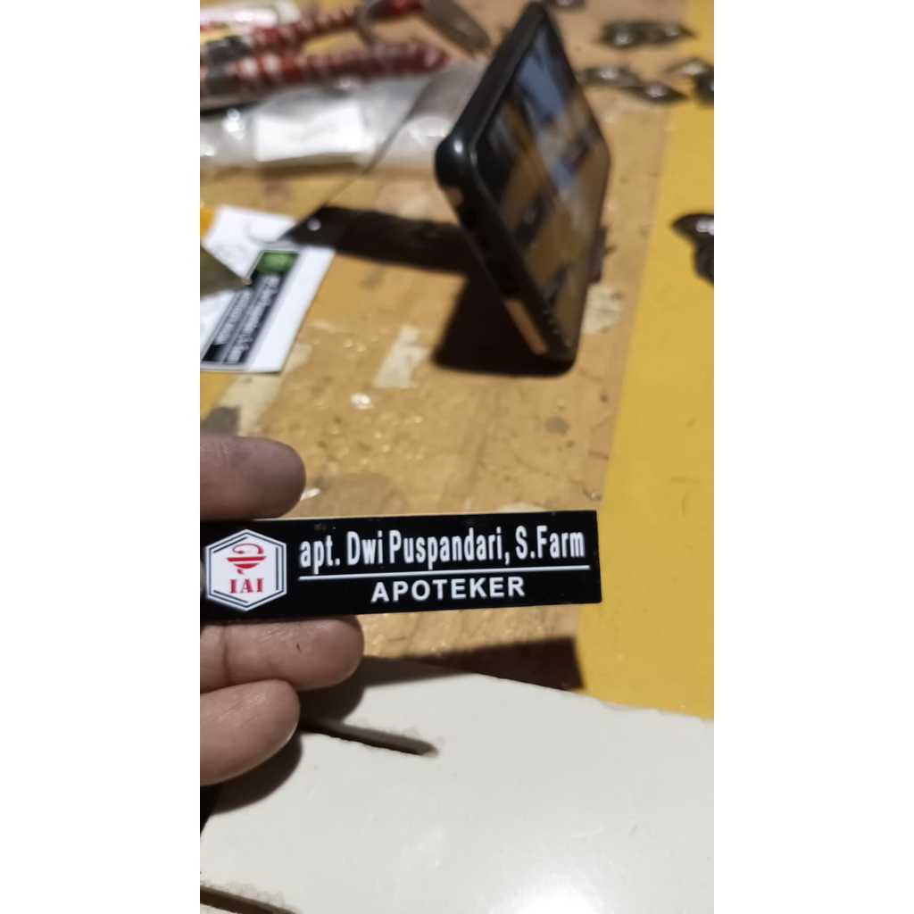 

Nama Dada /Name Tag /Akrilik-Kuningan-Stainless-Peniti-Magnet