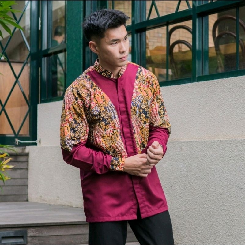 Kemeja Batik Pria NUC.ID Pandawa 01 (Maroon)