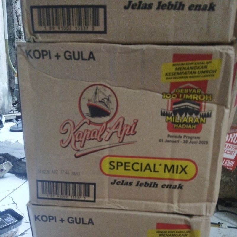 kopi kapal api special mix 1 karton