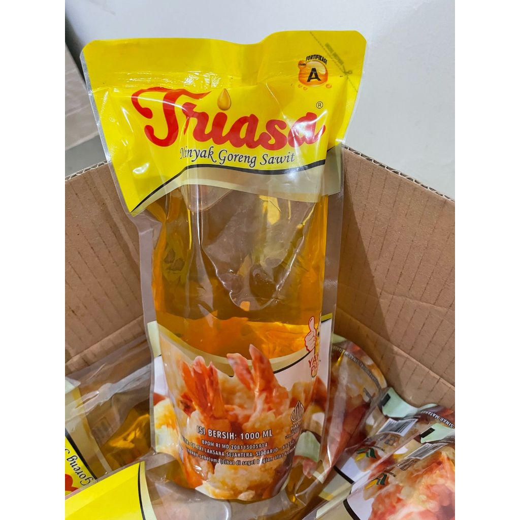 

MINYAK GORENG TRIASA 1 LITER POUCH (ECER)