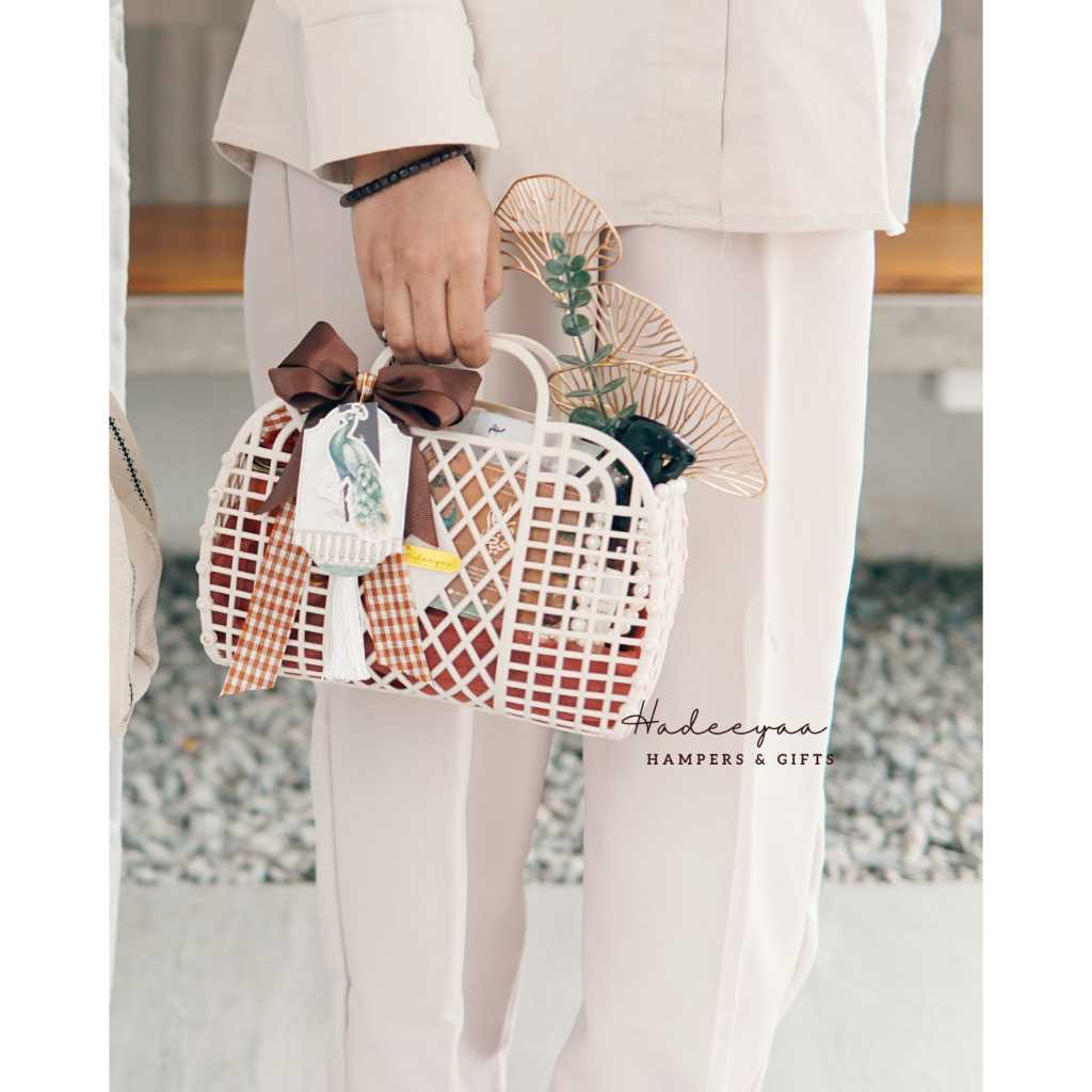 

THANYAA PACKAGE - Hampers Lebaran Hampers Box Idul Fitri 2025 Gift Box Ramadhan Palembang