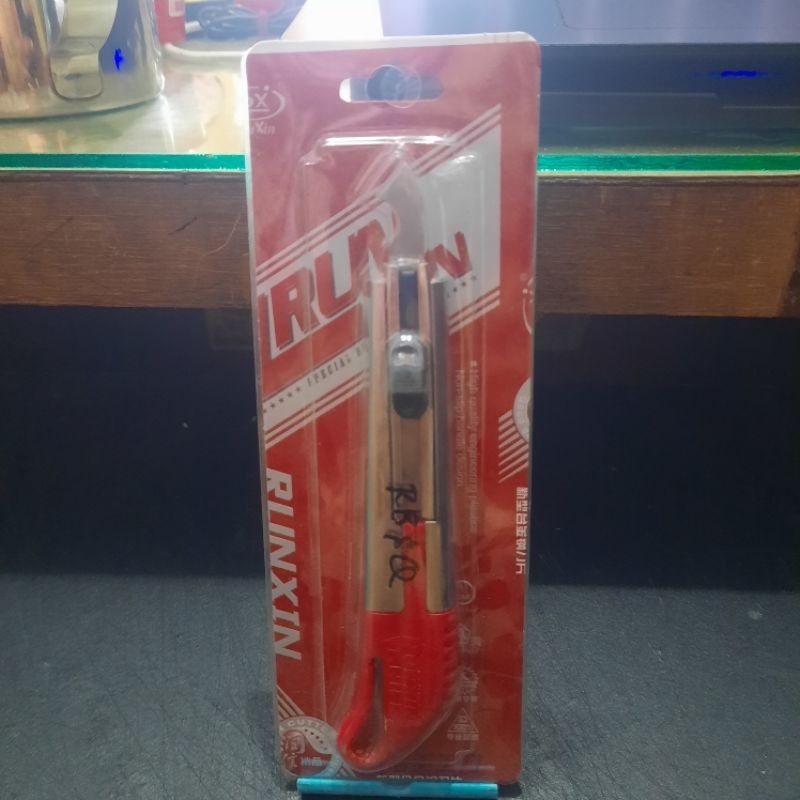 

Pisau Cutter Pemotong Acrylic Akrilik