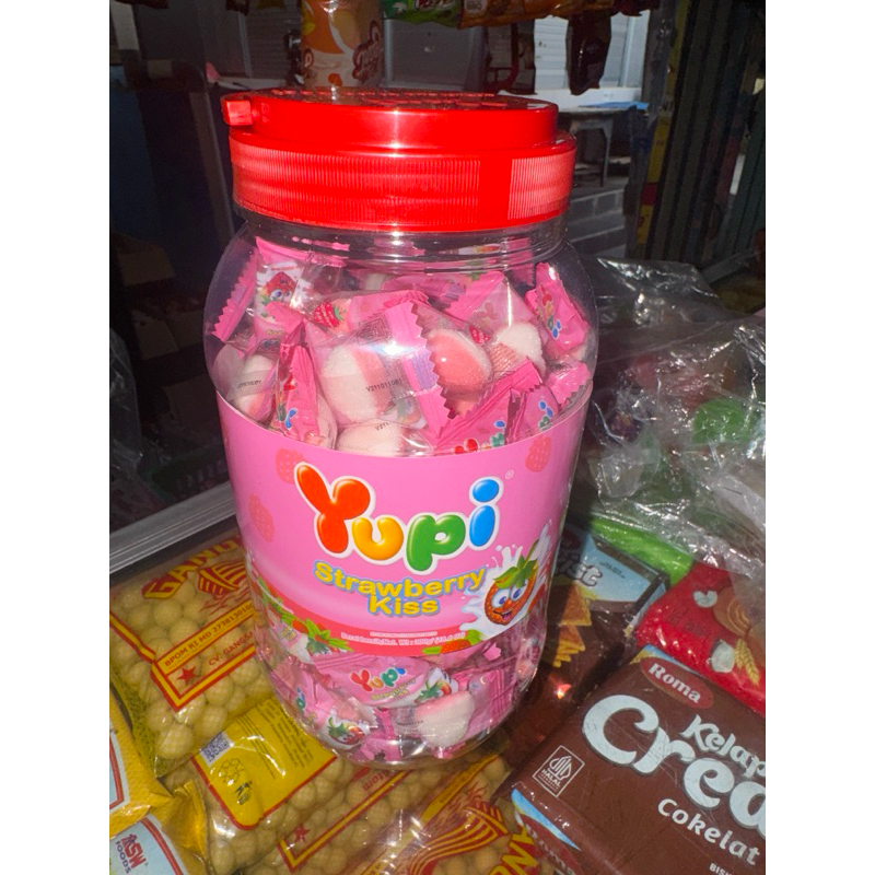 

yupi toples