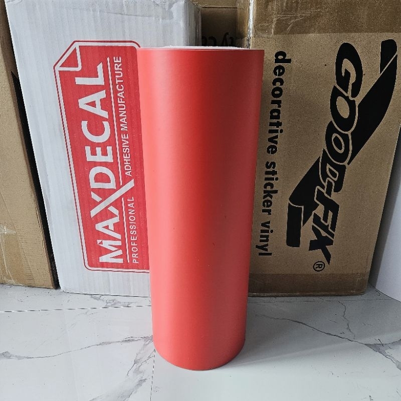 Skotlet Merah Dop Lebar 40cm