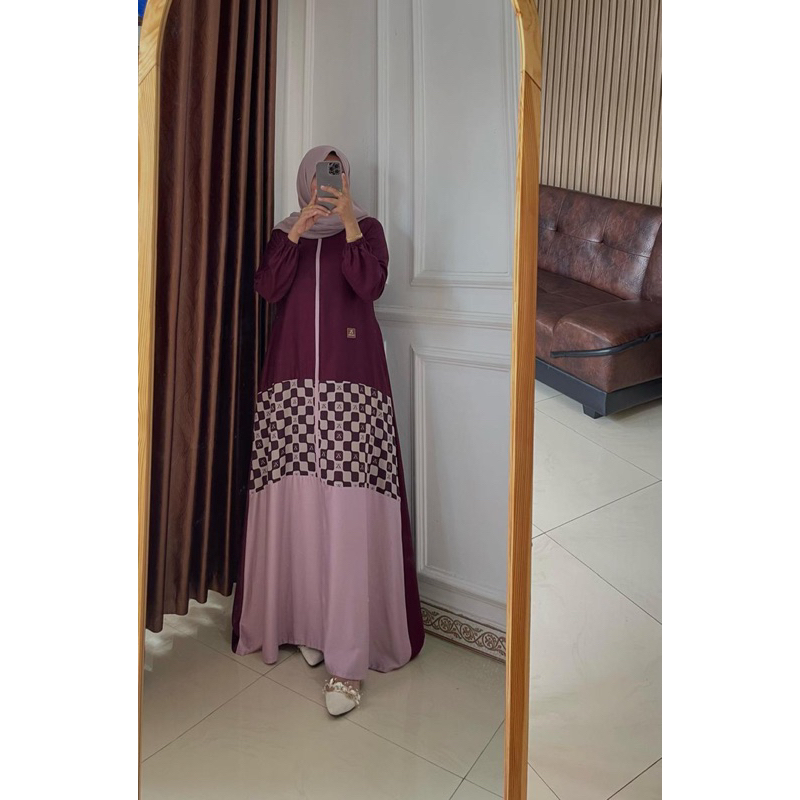 ZAKIYAH KAFTAN (MARET)
