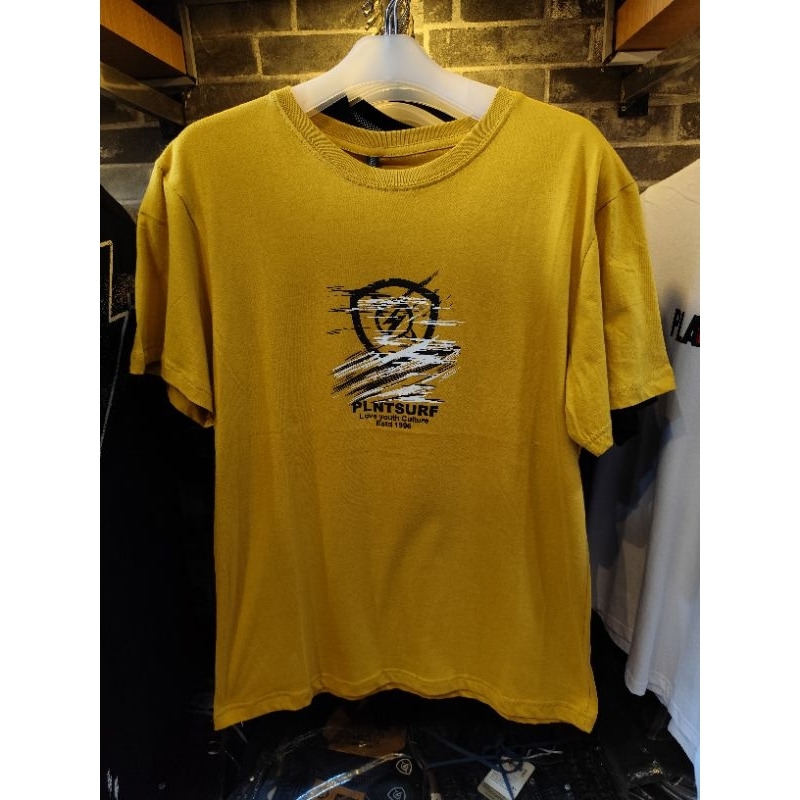 Kaos planet surf pria lengan pendek ori brand distro