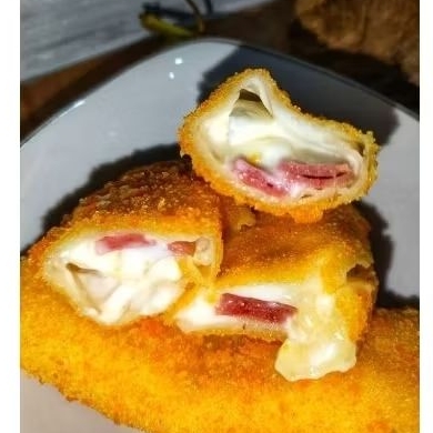 Risol ayam suwir, risoles mayonaise, risoles cokelat