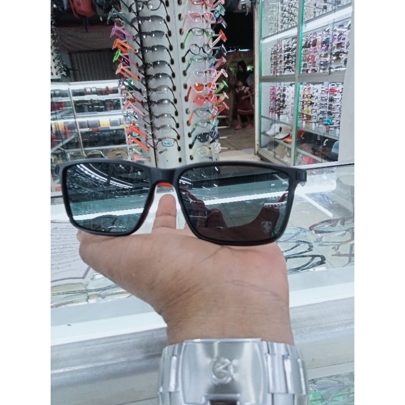 kacamata OAKLEY Denga. lensa polarized