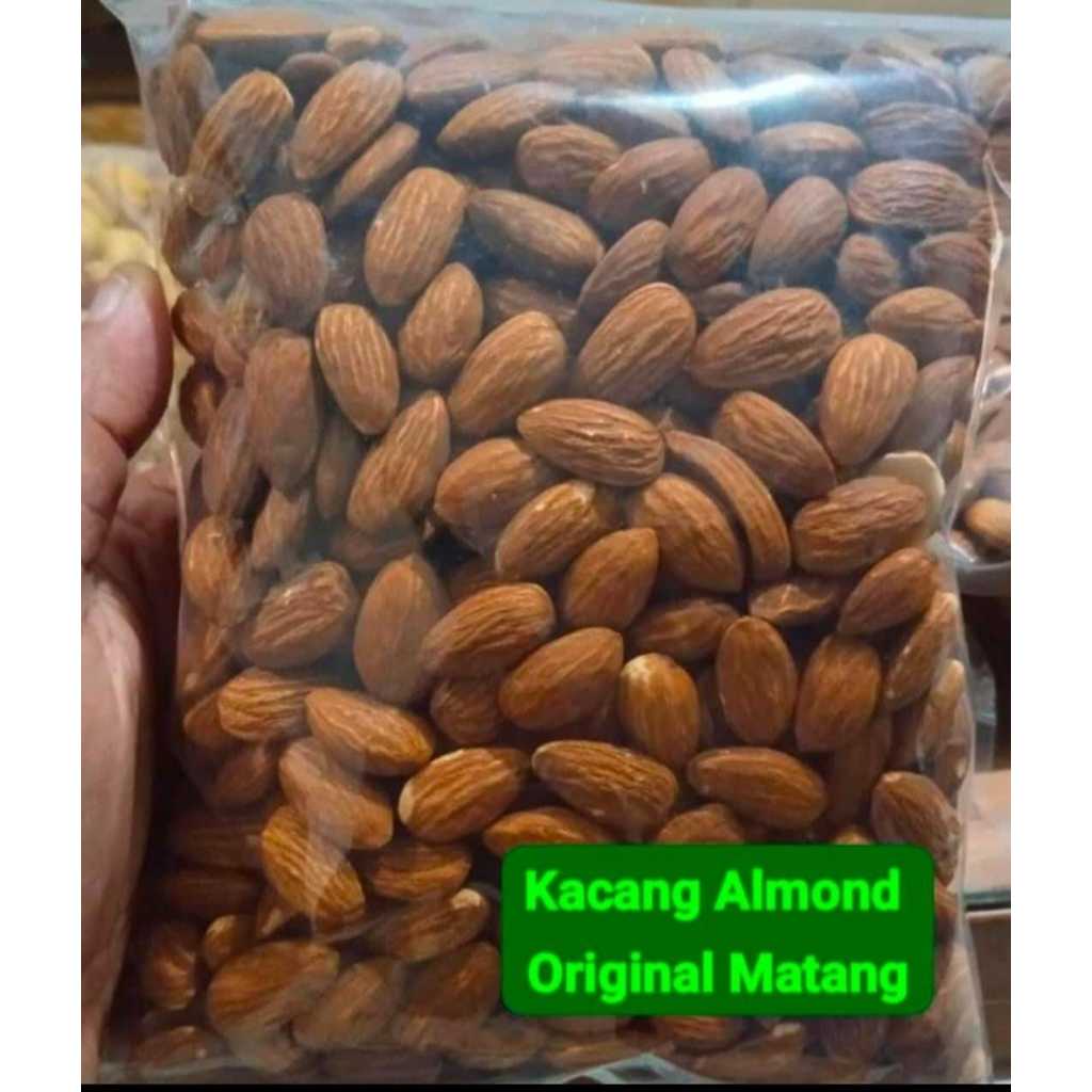 

Kacang Almond