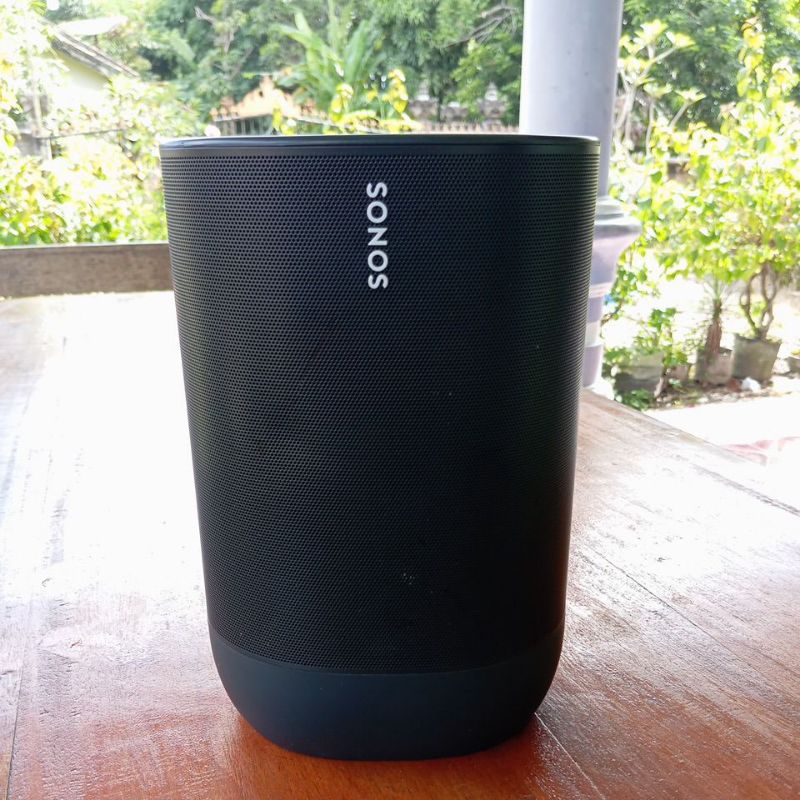 Sonos Move - Wi-Fi Speaker Tahan Air IP56, Hitam/Putih, 10W, Bluetooth 5.0, Google Assistant & Alexa