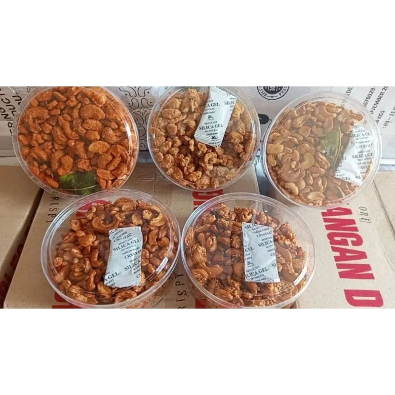

Kacang Mede patahan toples