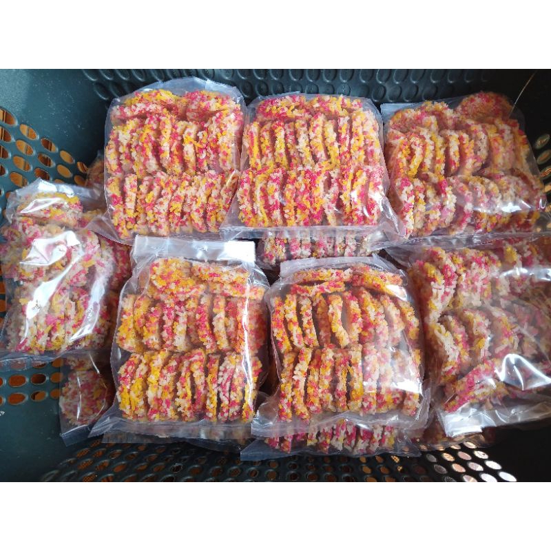 

Renggining Tepung Beras Khas Plered