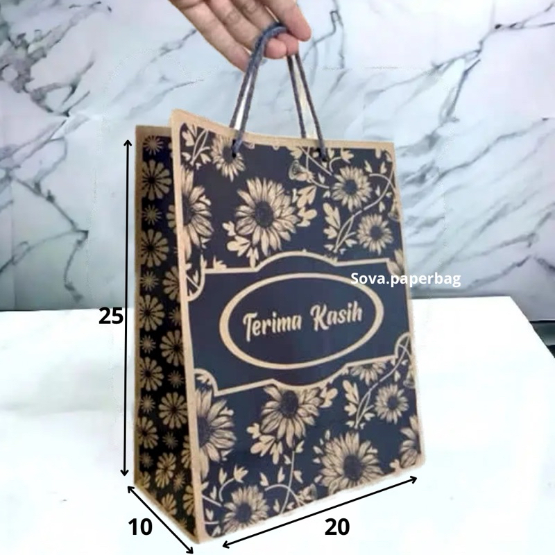 

Paperbag Motif Batik Terimakasih 20x10x25cm Premium / Paper Bag Tas Kado Kertas Kotak Sepatu Besar Souvernir Aesthetic Tebal R6 Panjang