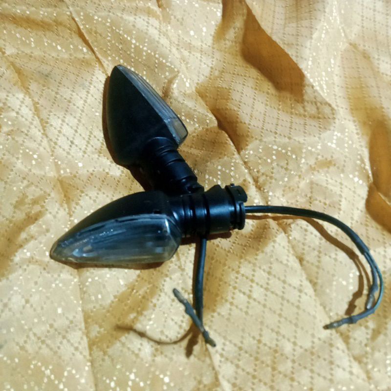 Lampu Sein Sen Kiri Yamaha R15 Vixion New Original Second