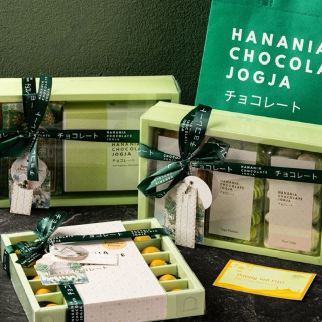 

Hampers Lebaran Premium by Hanania Chocolate Jogja