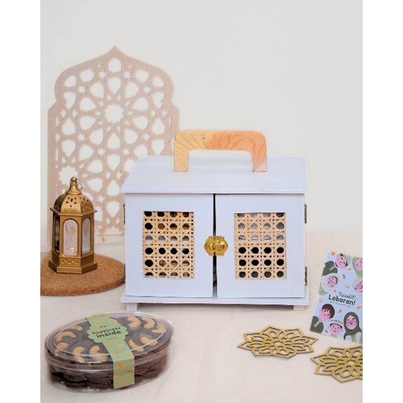 

Bumi - Premium Hampers Ramadan / Lebaran / Idul Fitri / Eid Mubarak