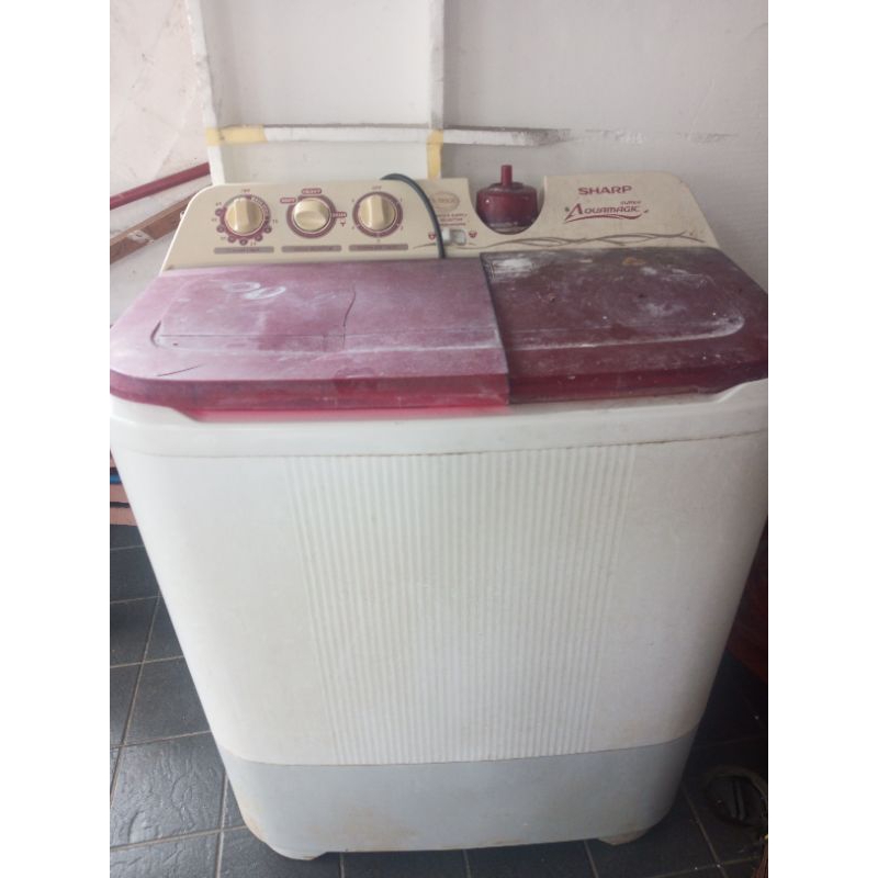 Mesin cuci bekas berfungsi 250k