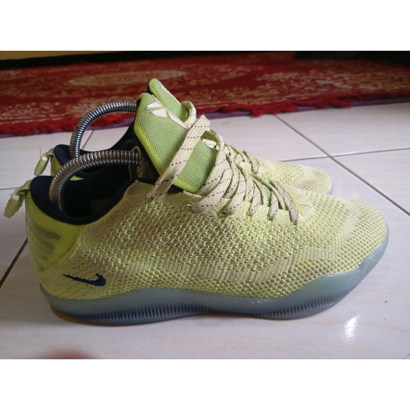 sepatu basket kobe elite second