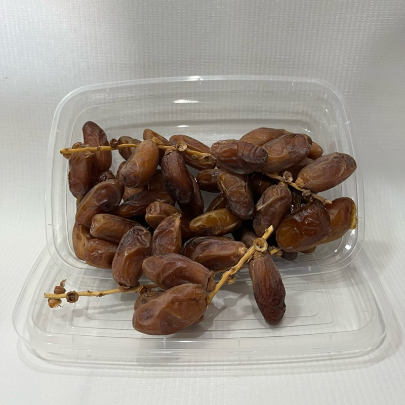 

Kurma Tunisia Tangkai Asli
